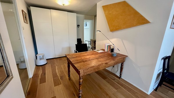 Medium property photo - Lange Beestenmarkt, 2512 ED The Hague